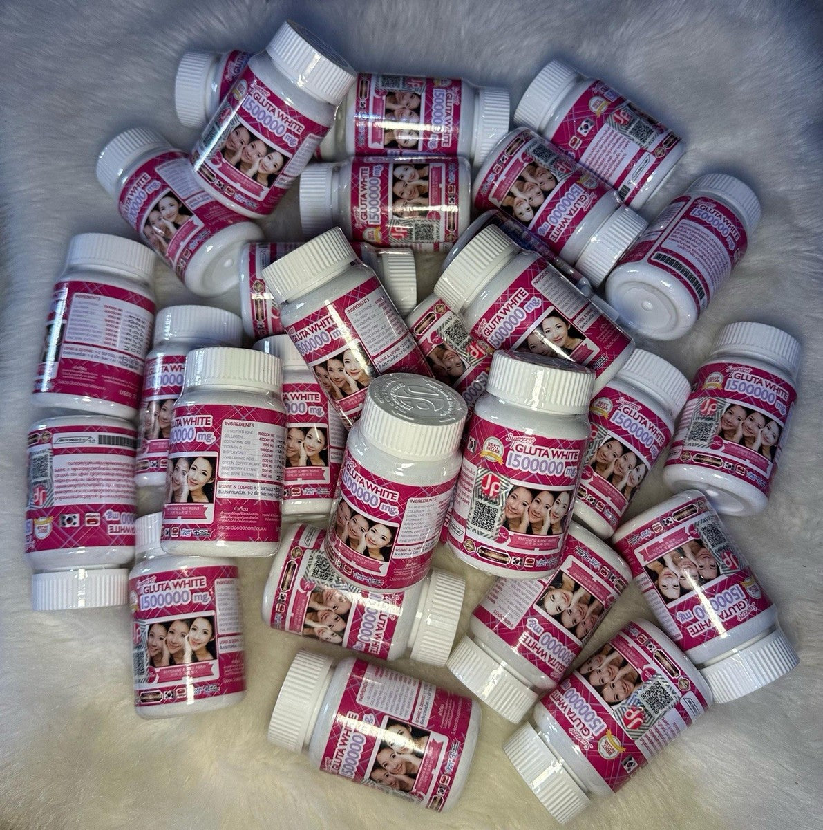 Supreme Gluta White 150000mg – Advanced Skin Whitening & Brightening Supplement – 30 capsules, 2boxs = 60 capsules