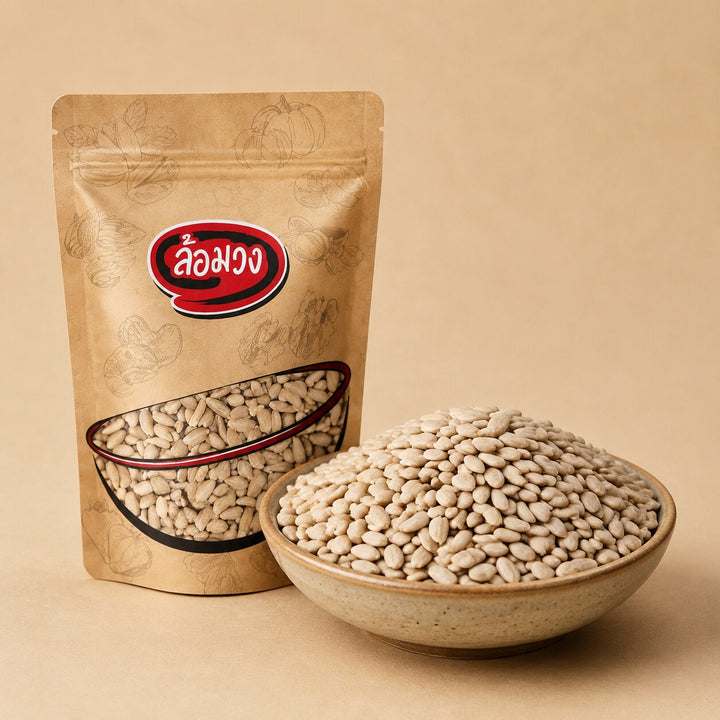 Rom-Wong raw hulled sunflower kernels with serving bowl