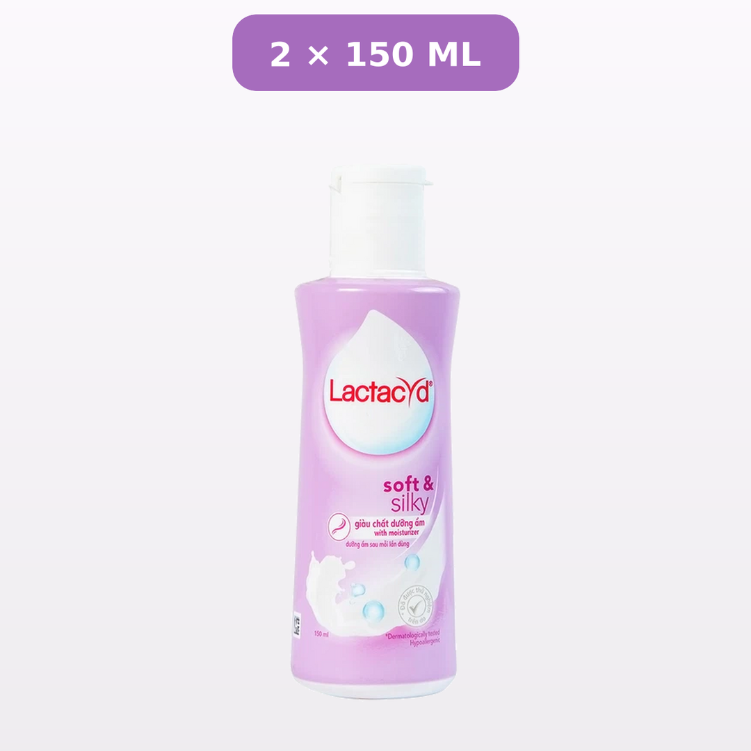 Lactacyd Soft & Silky Daily Feminine Wash, sold as 2 × 150 ml