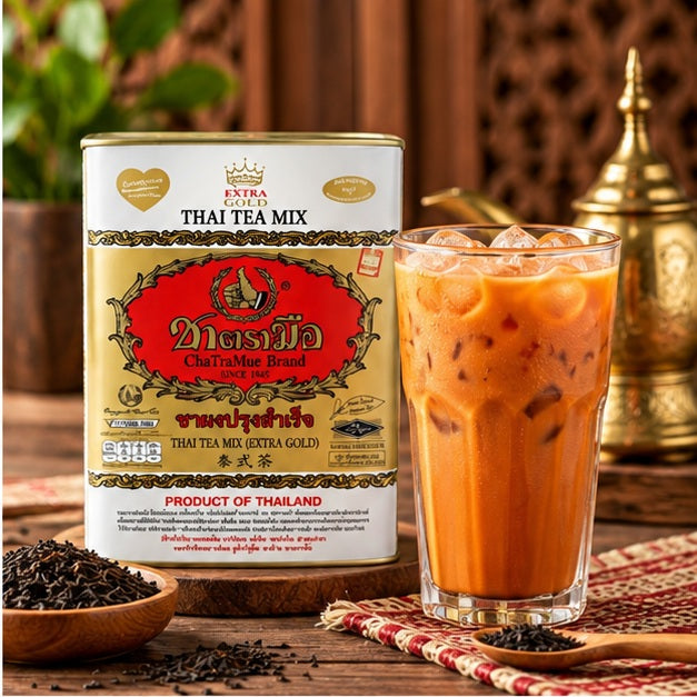 ChaTraMue Thai Tea Mix Extra Gold 450 g with Filter serving suggestion