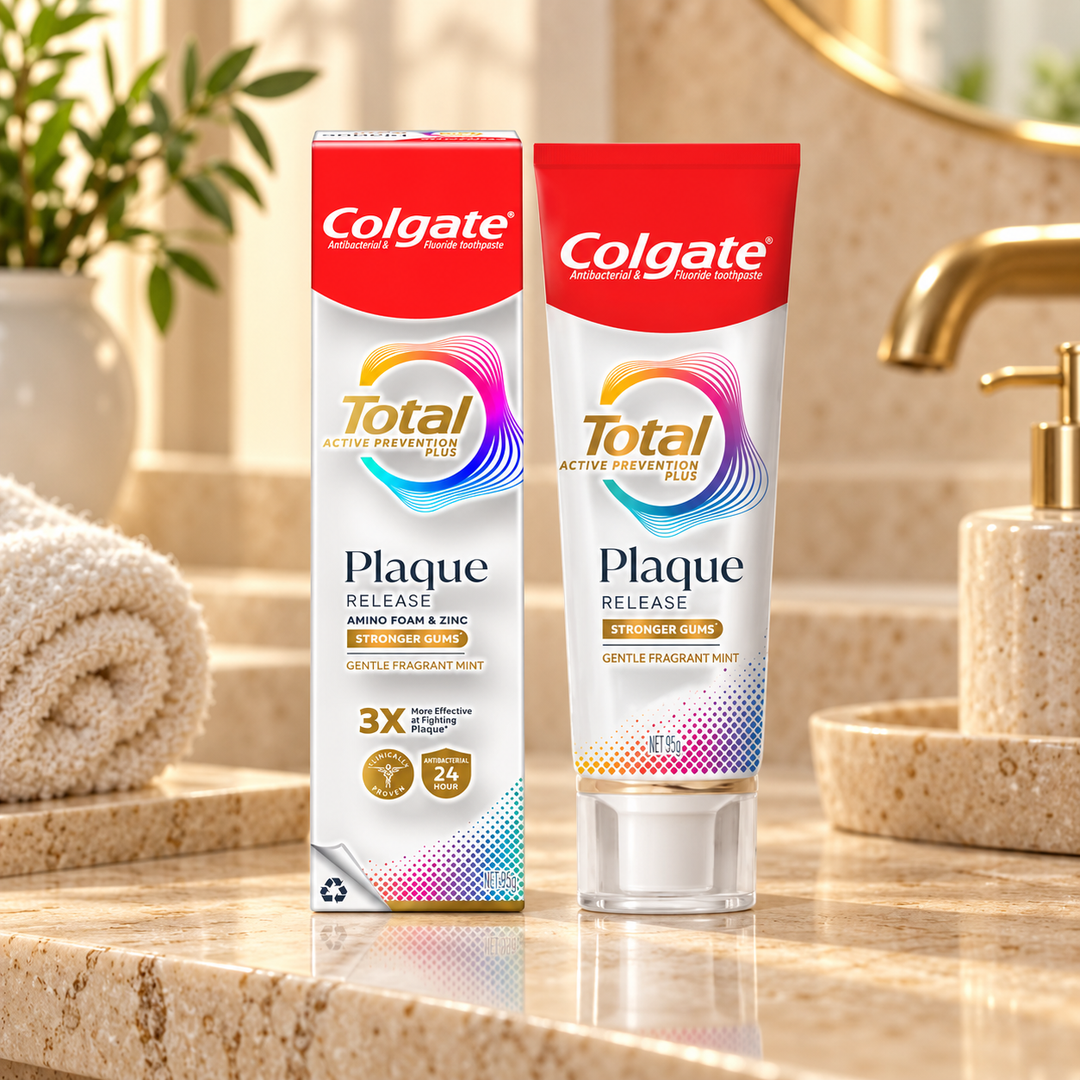 Colgate Total 12 Plaque Release Toothpaste 95g — lifestyle image 2