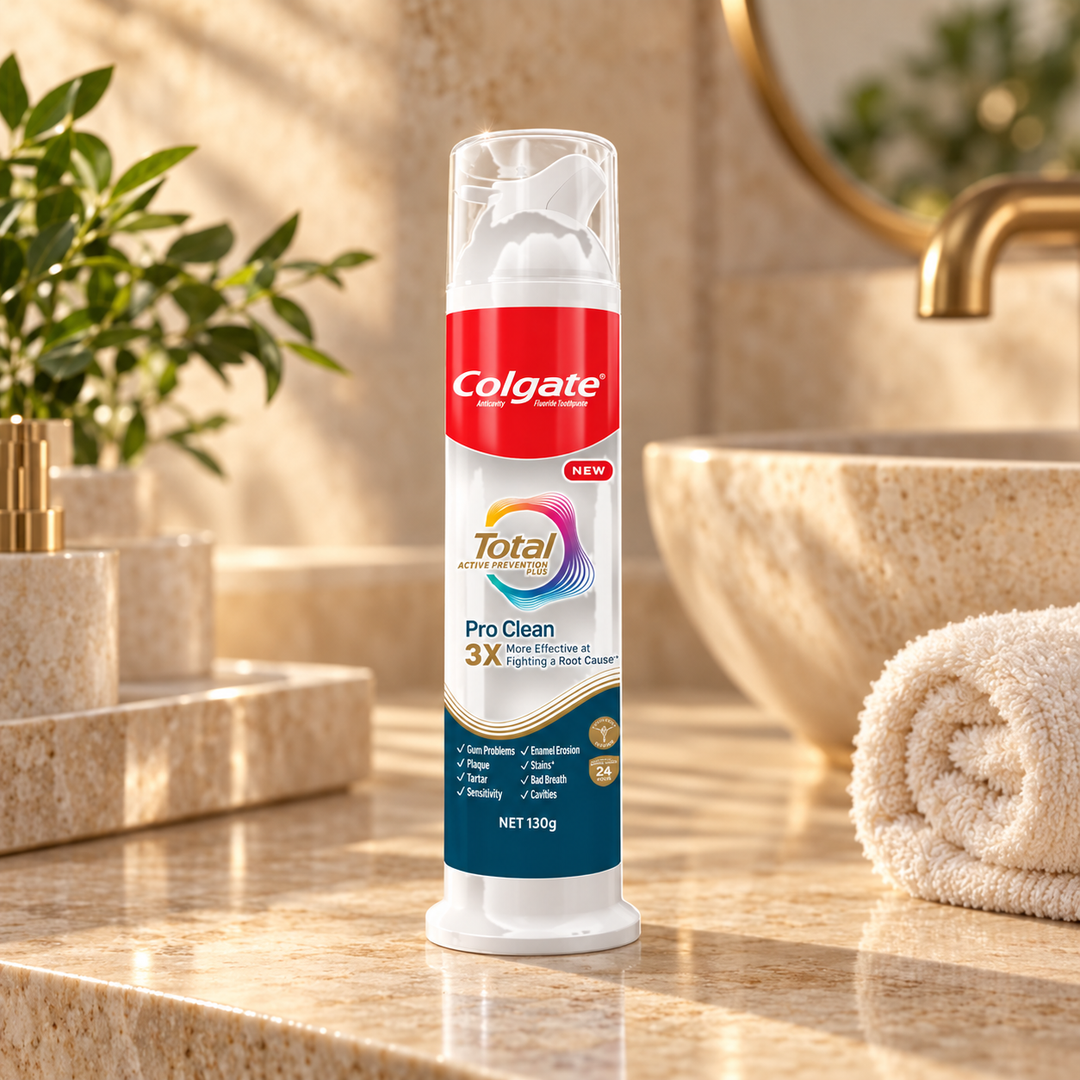 Colgate Total Pro Clean Smart Pump Toothpaste 130g — lifestyle image 2