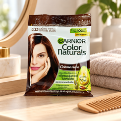 Garnier Color Naturals Crème Riche 5.32 Caramel Brown 30 g Colourant + 30 ml Developer — lifestyle view