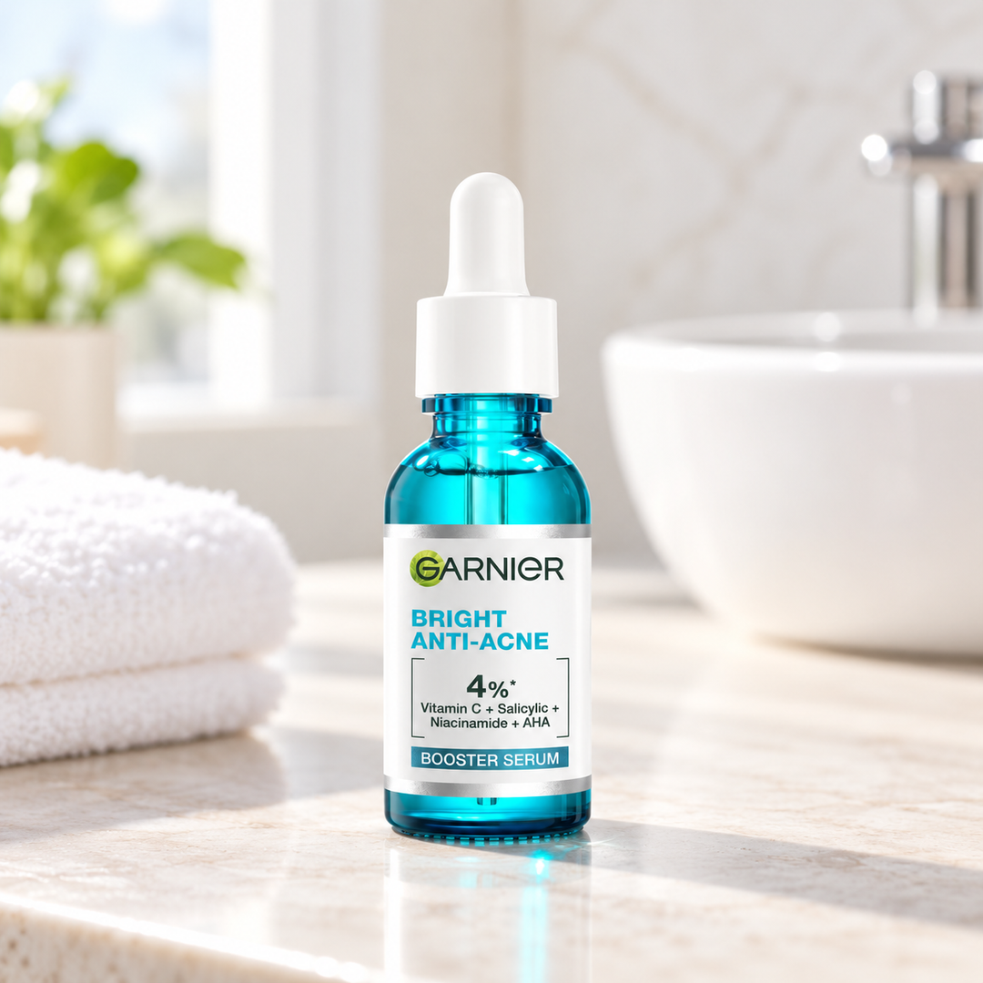Garnier Bright Complete Anti-Acne Booster Serum 30 ml — retail packaging detail