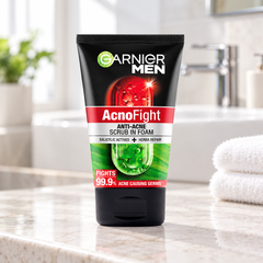 Garnier Men Acno Fight Scrub in Foam 100 ml — retail packaging detail