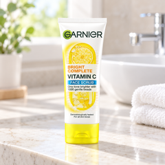 Garnier Bright Complete Vitamin C Foam Scrub 100 ml — retail packaging detail