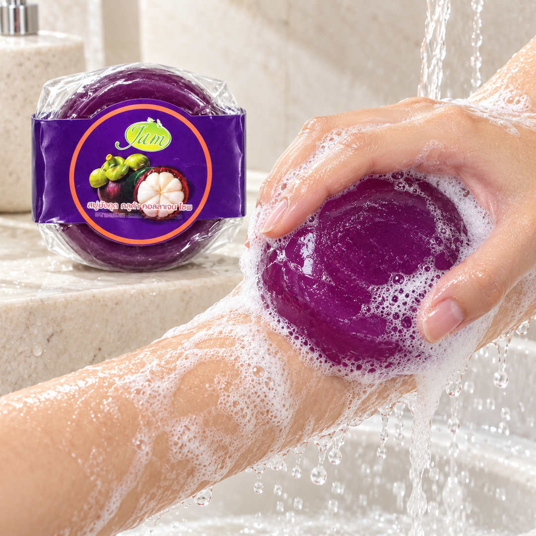 JAM Mangosteen Gluta Collagen round soap used on wet skin