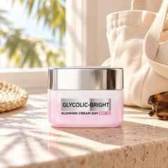 L'Oréal Paris Glycolic-Bright Glowing Day Cream SPF30 — 50 ml — lifestyle photograph 2