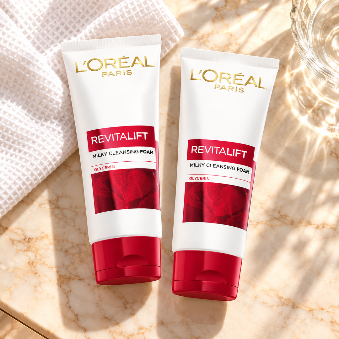 L'Oréal Paris Revitalift Cleansing Foam Duo — 2 x 100 ml — lifestyle photograph 2