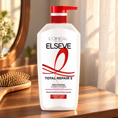L'Oréal Paris Elseve Total Repair 5 Repairing Conditioner 375 ml — lifestyle photograph 2