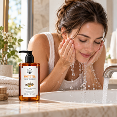 Naturista White Tea Facial Cleanser 300 ml lifestyle photo 1