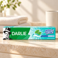 Darlie Fresh & Bright Toothpaste 140 g — one individual retail unit in a bathroom setting; props not included