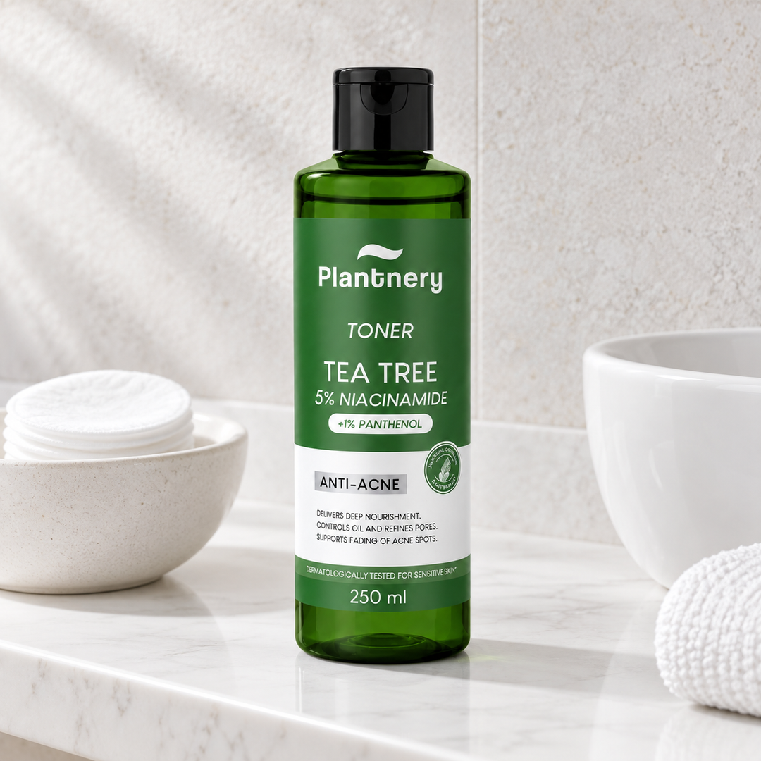 Plantnery Tea Tree 5% Niacinamide Toner 250 ml with cotton pads
