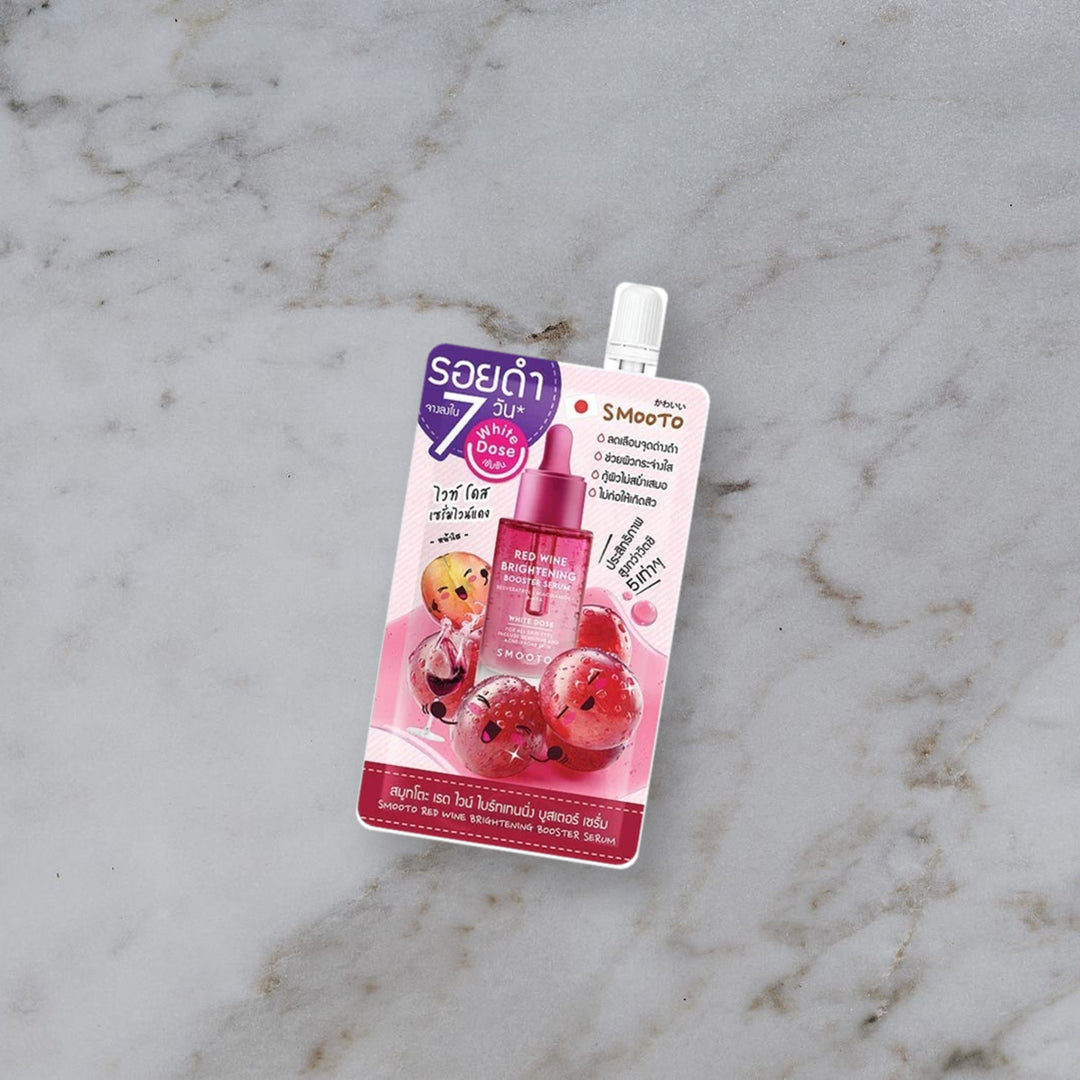 Smooto Smooto Red Wine Brightening Booster Serum 8 g, vue sur marbre