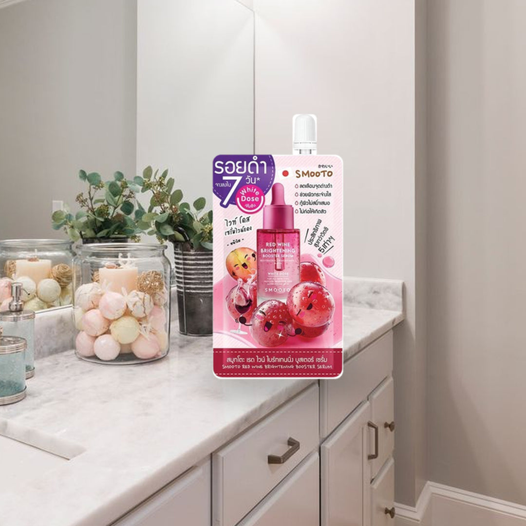 Smooto Smooto Red Wine Brightening Booster Serum 8 g, vue en salle de bain