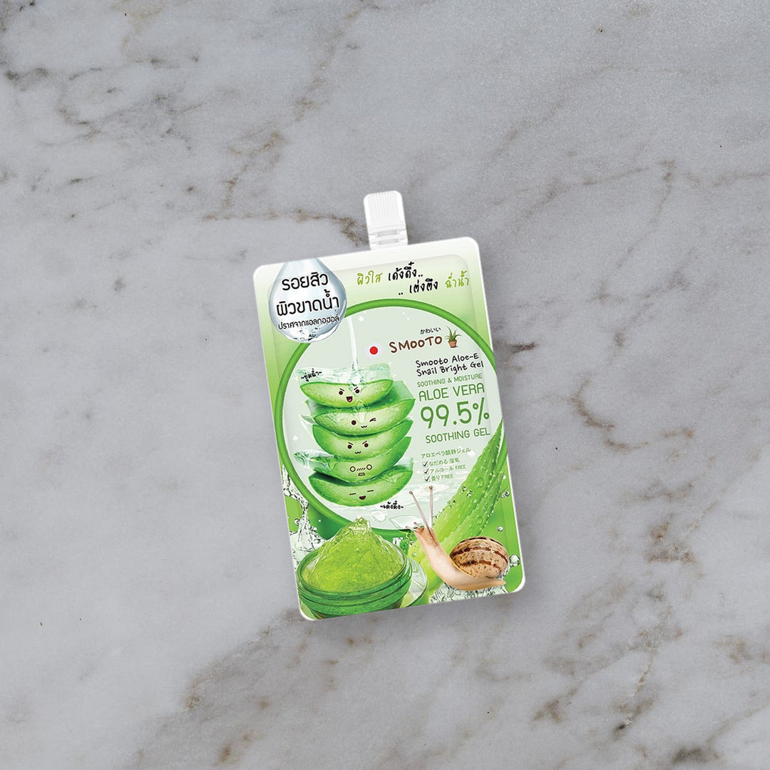 Smooto Smooto Aloe-E Snail Bright Gel 50 g, vue sur marbre