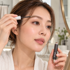 KAGE Truebrow Mybrow Mascara — 01 Oat — 1, 2 or 4 Tubes | 4 g Each — product use lifestyle use2