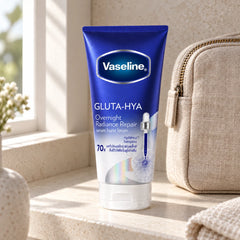 Vaseline Gluta-Hya Overnight Radiance Repair Body Lotion – 2 × 290ml — lifestyle detail