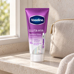Vaseline Gluta-Hya Spotless Glow Body Lotion – 2 × 290ml — lifestyle detail